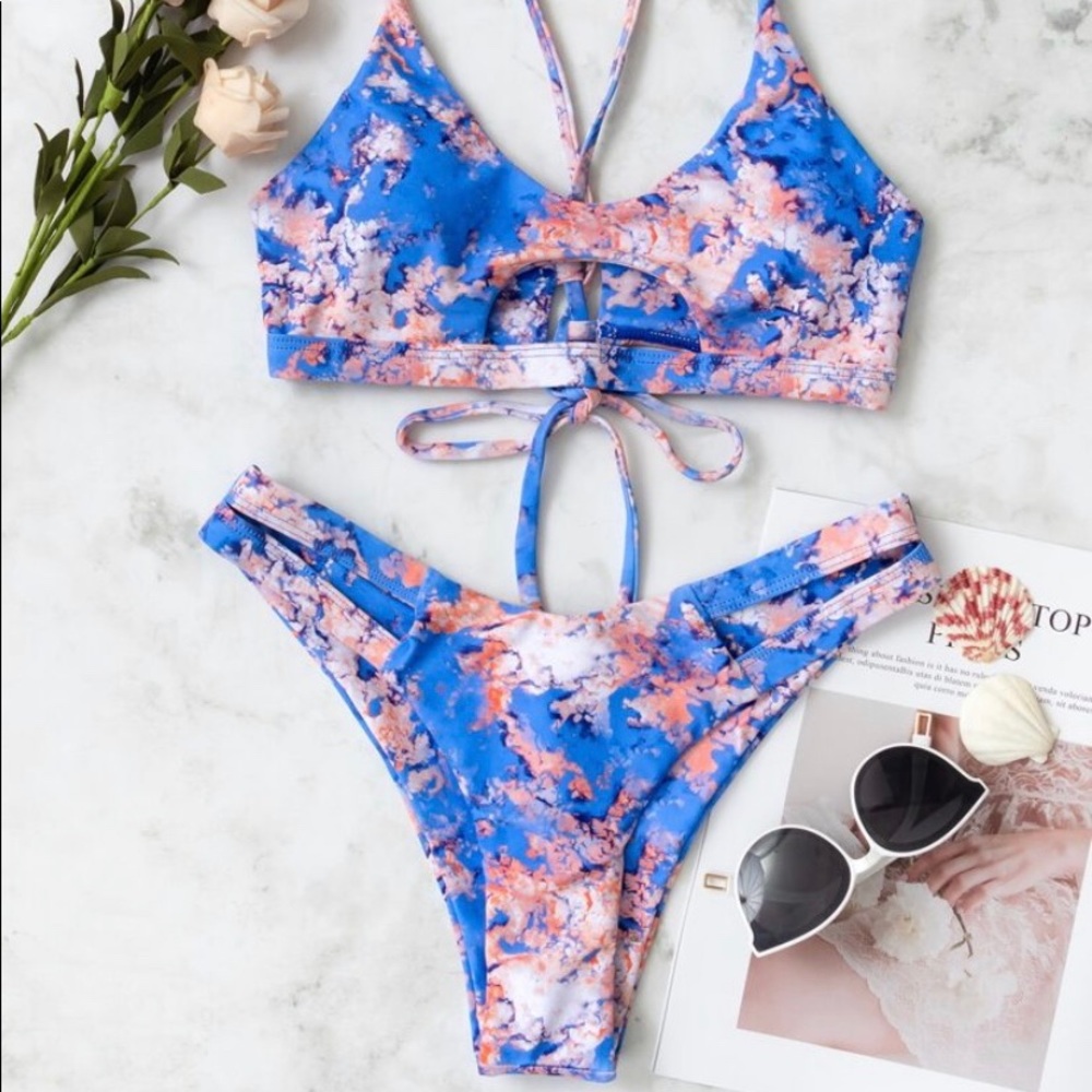 🔴 Cut Out Bikini Swimsuit *New*